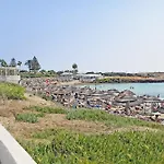 Posidonia - 200m From Sandy Villa *