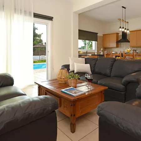 Posidonia - 200m From Sandy أيا نابا