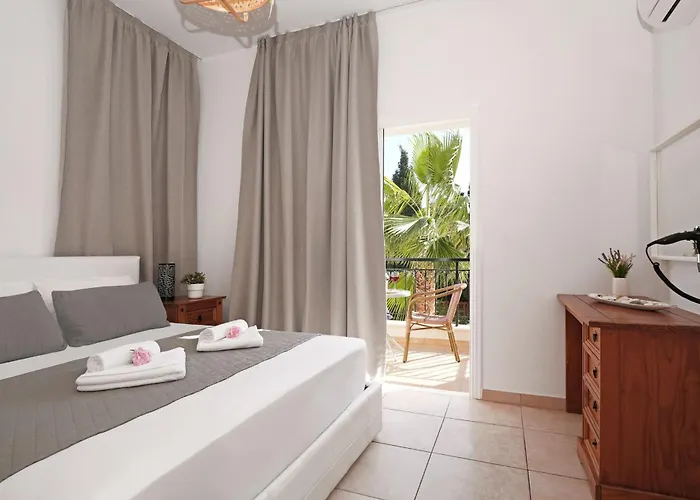 Posidonia - 200m From Sandy * איה נאפה